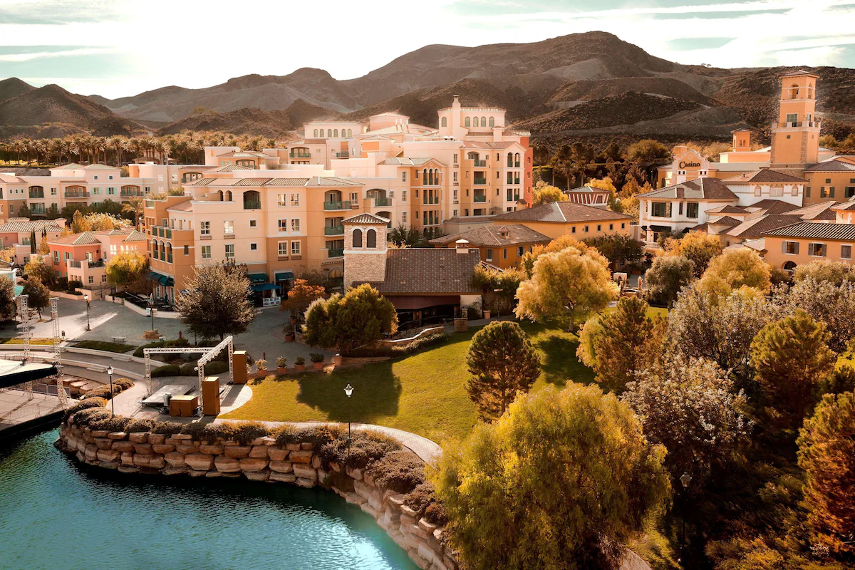 Splendor and luxury: Your unforgettable stay at the Hilton Lake Las Vegas Resort and Spa